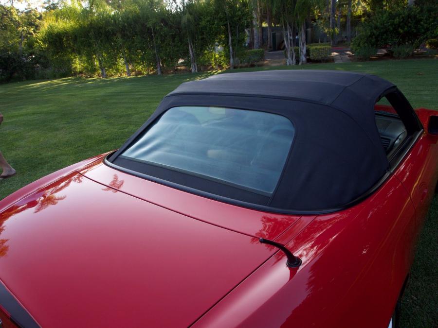 Детали экстерьера Honda S2000 (AP1) 2000 года  (фото 16 из 131)